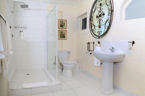 Rexford Manor badkamer